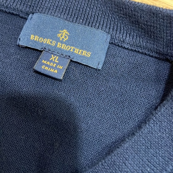 Brooks Brothers 100% Cotton V-Neck Long Sleeve Navy Blue Sweater - Picture 7 of 7